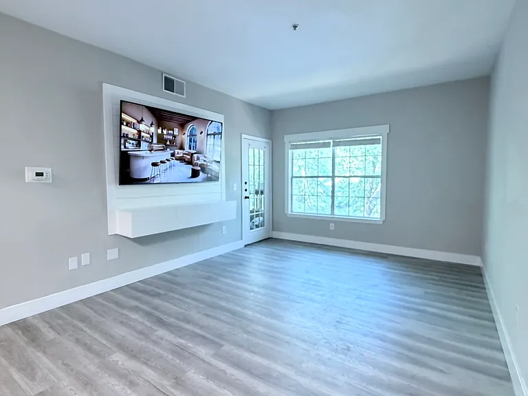 Large Living Room Area w/65" HDTV