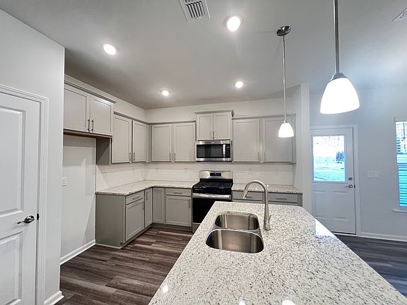 3rd image of 1006 Blissful Waters St