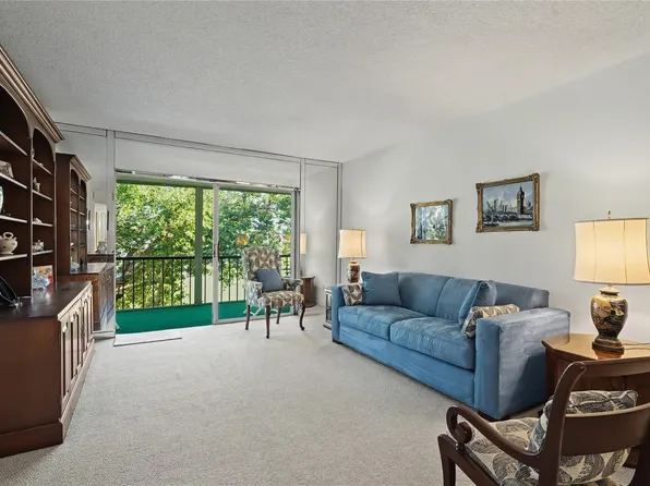 8970 S Hollybrook Boulevard #308, Pembroke Pines, FL 33025