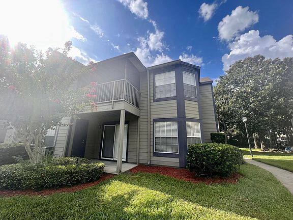2nd image of 944 Bakewell Ct APT 100