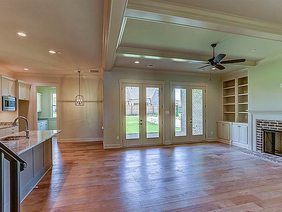 5th image of 215 Egg Farm Cir Lot 66