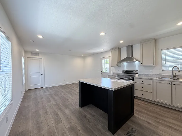 2060 N Center St #381 — Photo 11