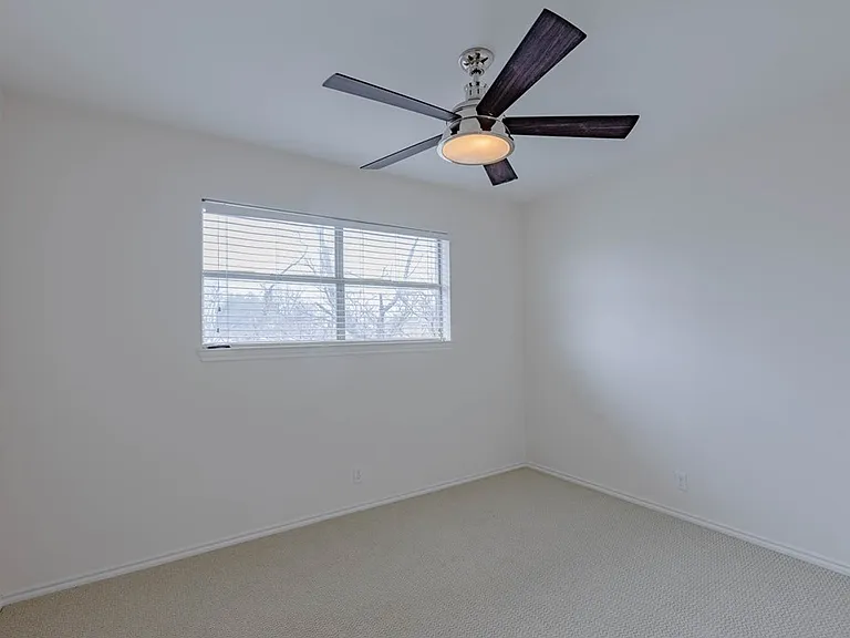 3310 Tanglewood Ln #1 — Photo 9