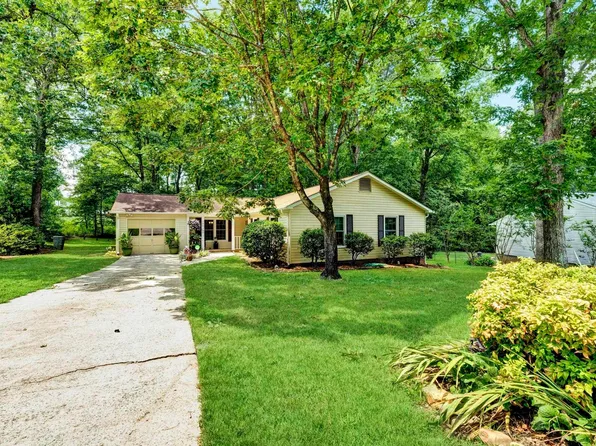 104 Setters Ct, Mauldin, SC 29662
