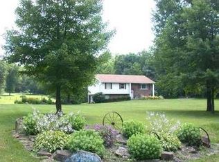 362 Hebron Rd, Imperial, PA 15126