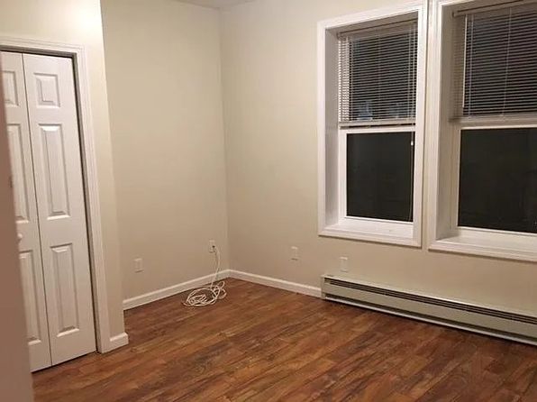 56 2nd Ave APT 6