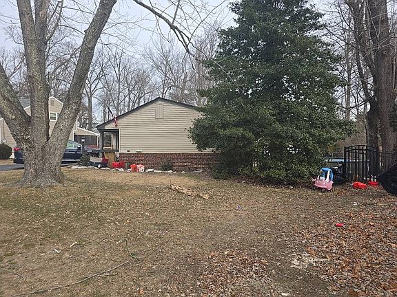 2nd image of 150 Whitman Dr