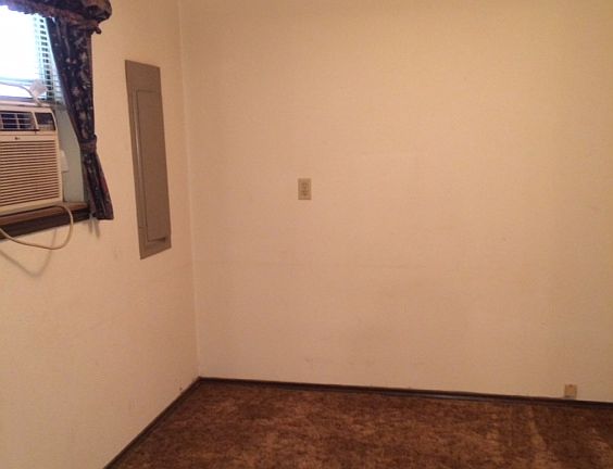 2nd image of 8 Fairmont Ct