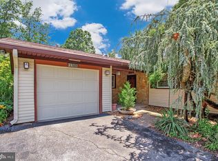 13000 Victoria Heights Dr, Bowie, MD 20715