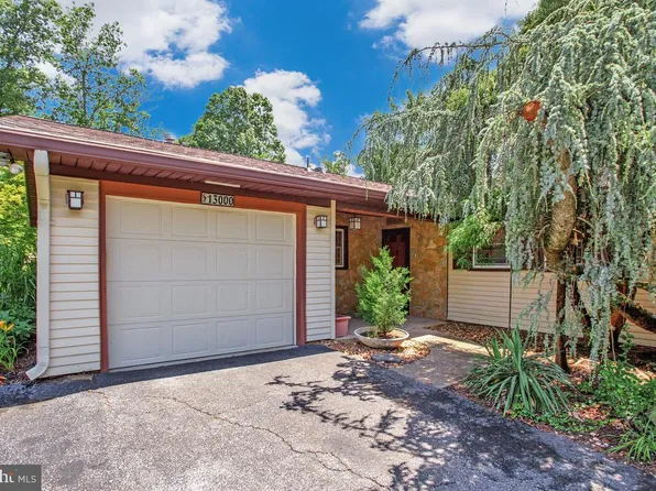 13000 Victoria Heights Dr, Bowie, MD 20715