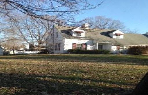 2nd image of 12 Orchard Ln