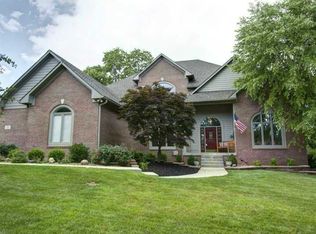 1320 Eagle Crest Dr, Greenwood, IN