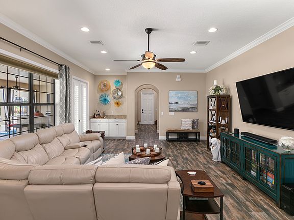 4th image of 7017 Vilano Ln