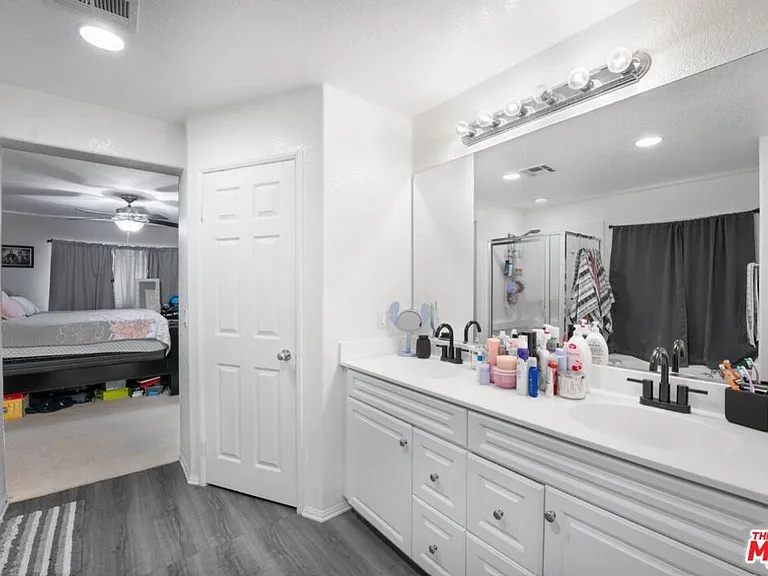 3056 Janine Ave — Photo 15