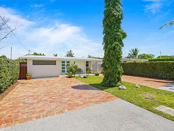 2nd image of 6525 SW 32nd St