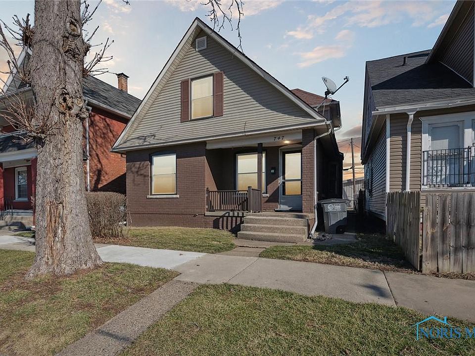 1st image of 747 Forsythe St