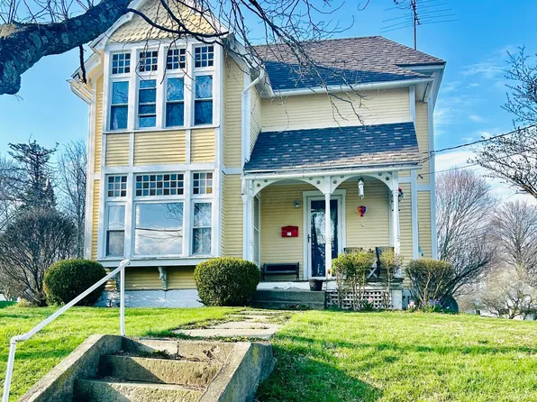 158 E North St, Mount Gilead, OH 43338