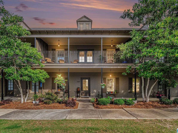 2389 Village Center St, Birmingham, AL 35226