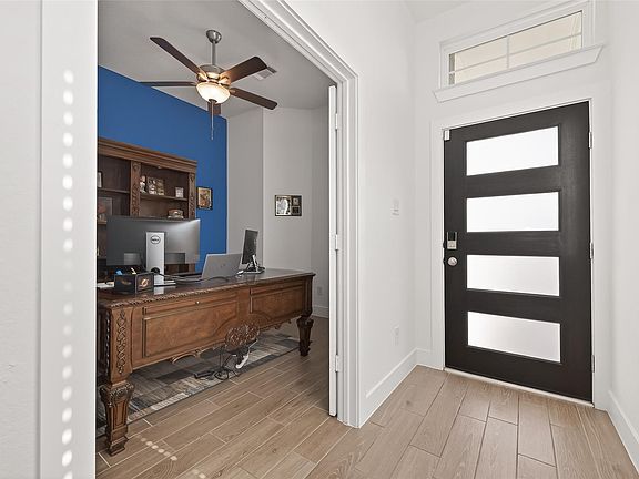 3rd image of 7911 Coco Verde Dr