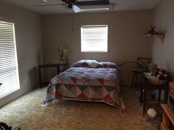 4th image of 503 Oaklawn Dr