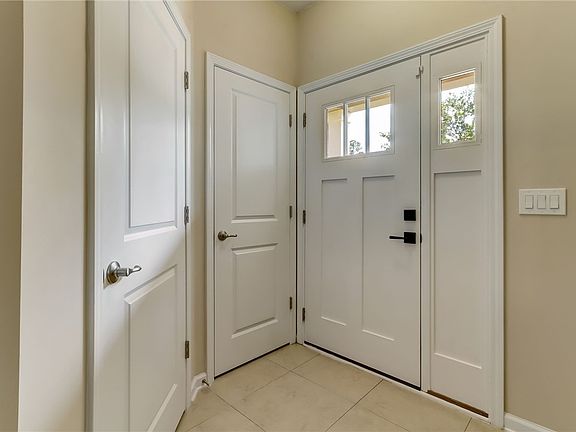 4th image of 97341 Harbor Concourse Cir