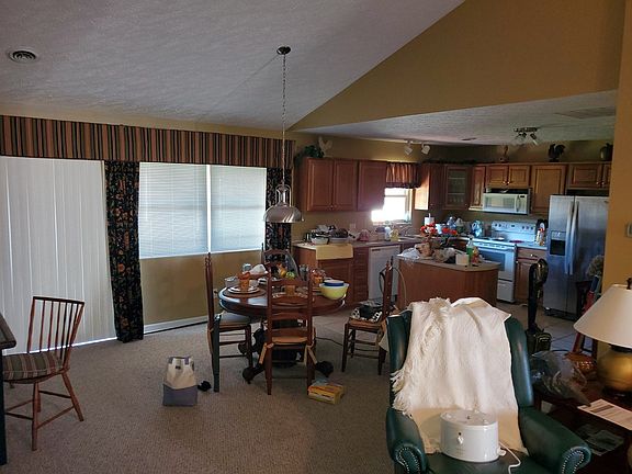 5th image of 101 Fairway Villa Dr
