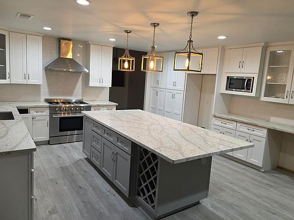 3rd image of 5064 Sierra Oaks Dr