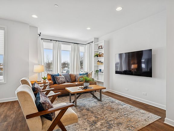 4th image of 1255 Shermer Rd