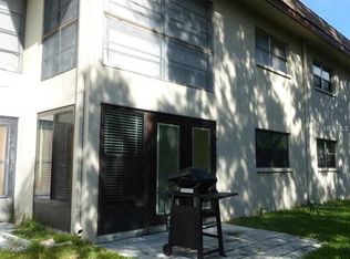 2750 E Bay Dr APT 3A, Largo, FL 33771