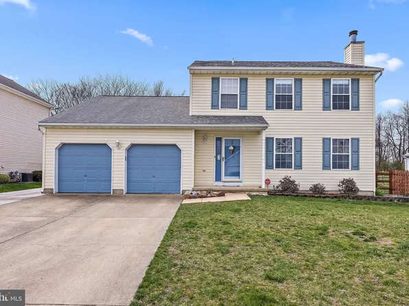 104 Sweetbay Ln, New Castle, DE 19720