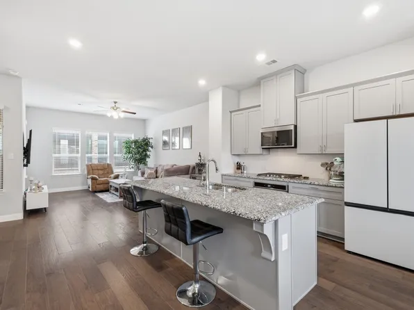 2409 Springhill Ave, Flower Mound, TX 75028