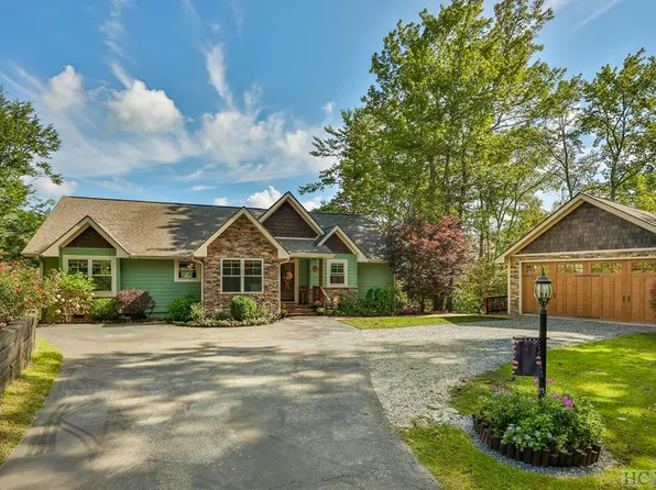 52 Deerwood Court, Sapphire, NC 28774
