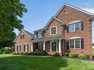 2003 Ptarmigan Ct, Waxhaw, NC 28173