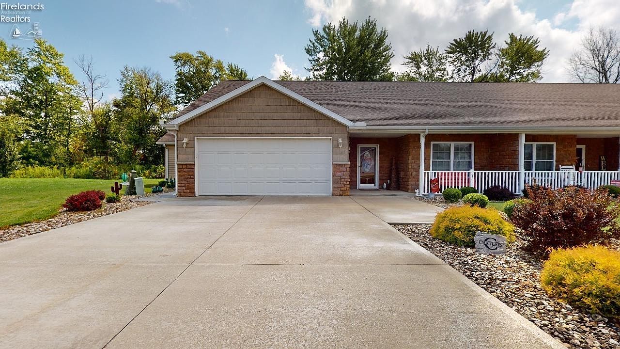 214 N Woodwind Dr, Attica, OH 44807 Zillow