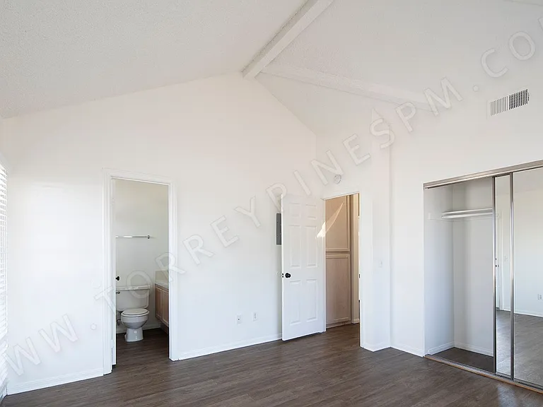 1420 Hornblend St — Photo 17