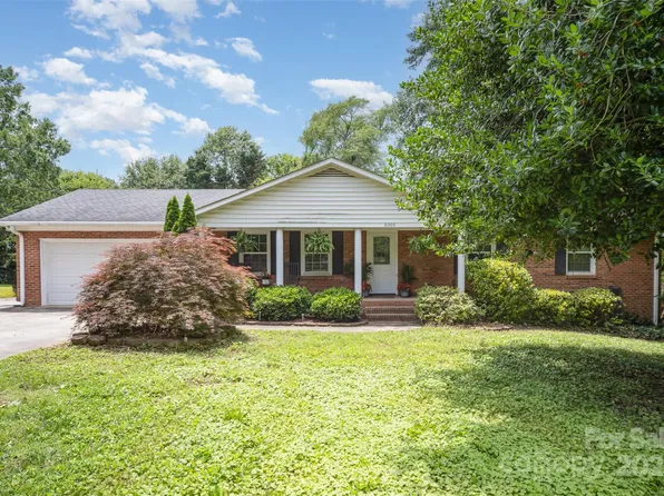 6300 Morehead Rd, Harrisburg, NC 28075