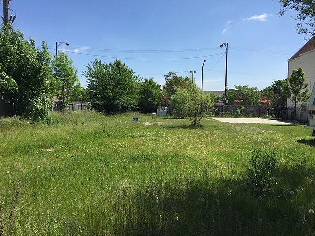 1st image of 1940 N Cicero Ave