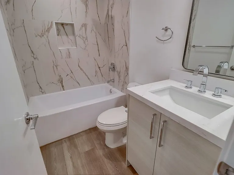 Beautifully Renovated Property perfectly situated between North Park and Normal Heights! — Photo 20