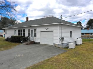 21 Dartmouth St, Old Town, ME 04468