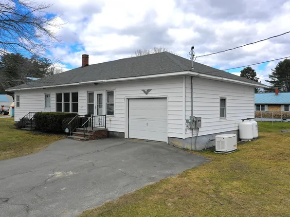 21 Dartmouth Street, Old Town, ME 04468