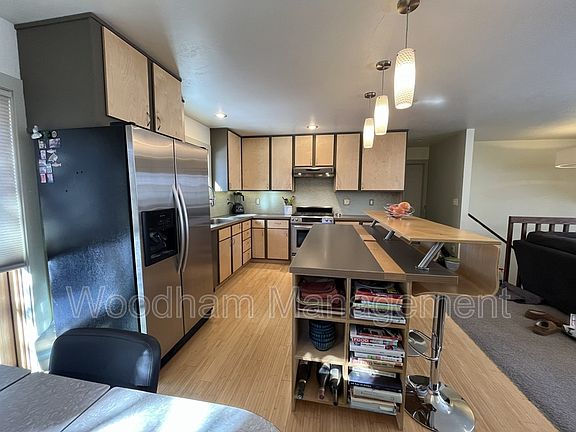 3rd image of 321 N 22nd Ave