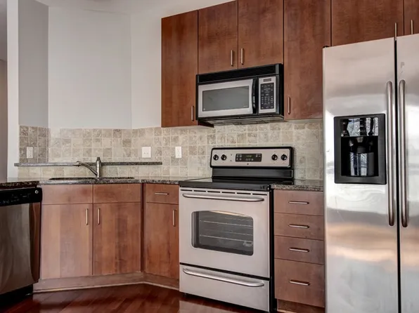 898 Oak St, Atlanta, GA 30318