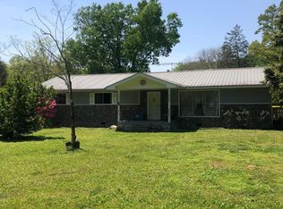 348 Walnut Grove Ln, La Fayette, GA 30728