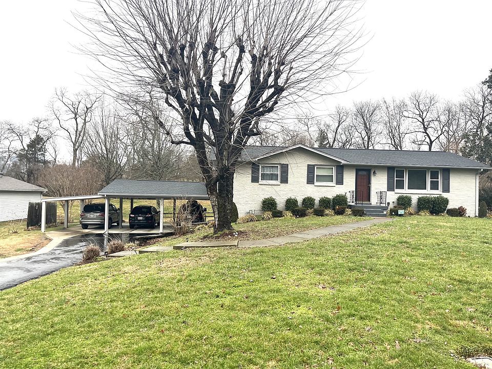 1st image of 9008 Forest Lawn Dr