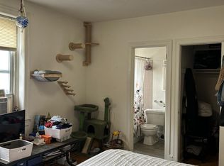 1307 Spruce St APT 4E, Philadelphia, PA 19107