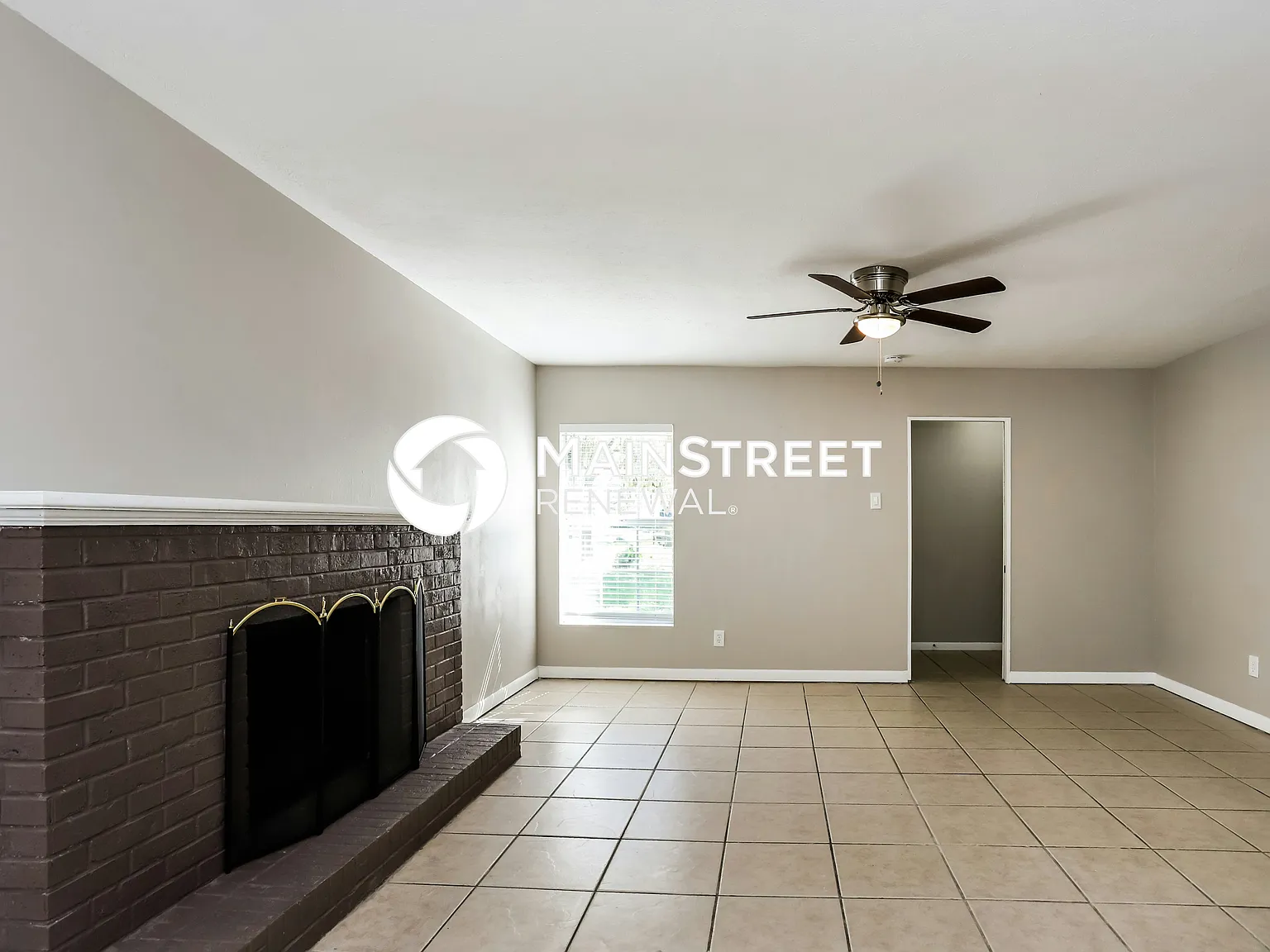 2902 Forest Cir — Photo 2