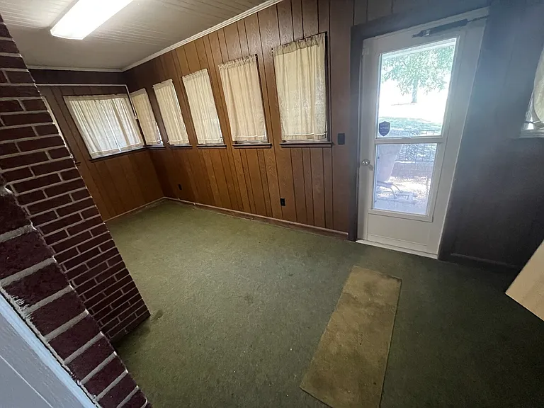 3316 Sandy Ridge Rd — Photo 9