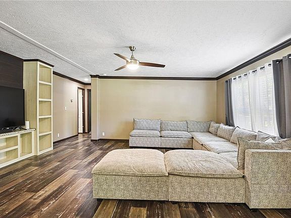 2nd image of 24830 Raven Dr