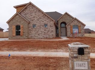 11652 NW 111th St, Yukon, OK 73099