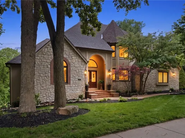 1305 NW 43rd Ter, Kansas City, MO 64116